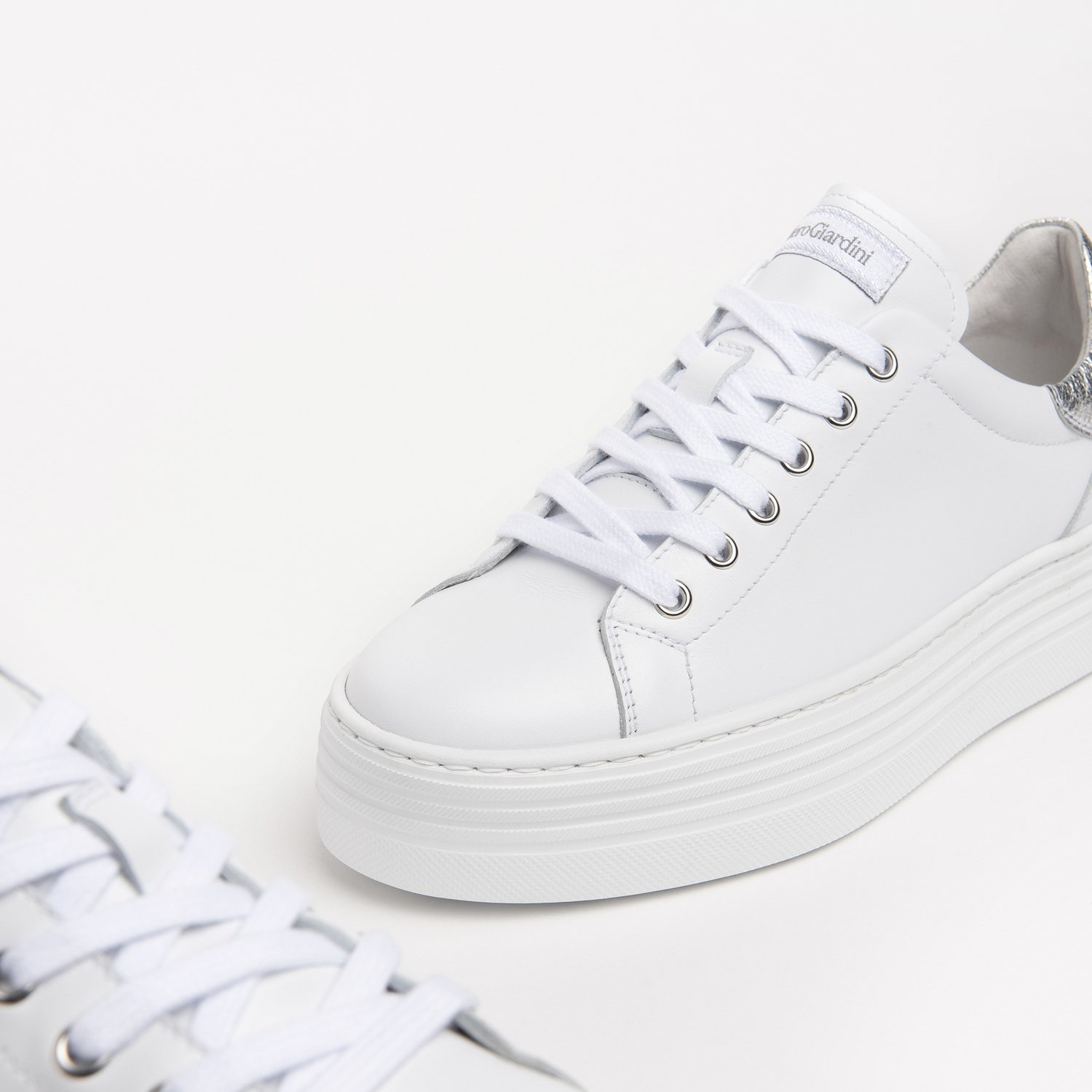 Sneakers Nerogiardini E218135d