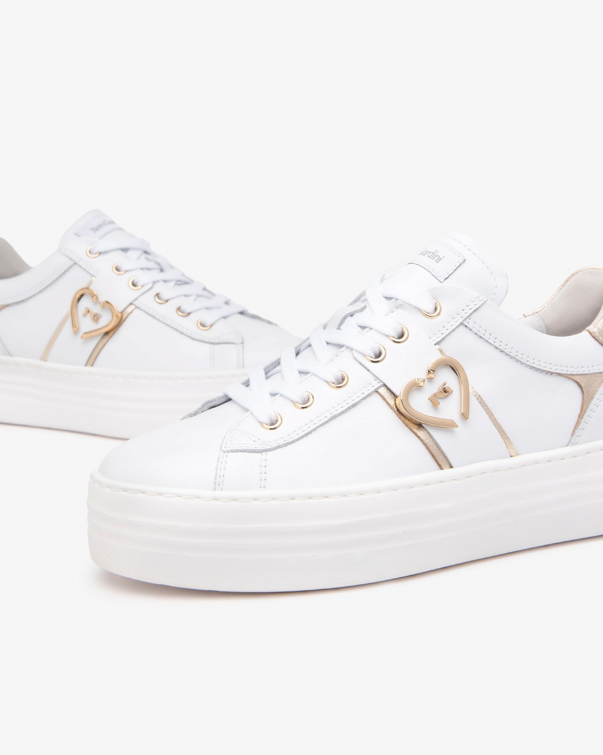 Sneakers Nerogiardini E513022d